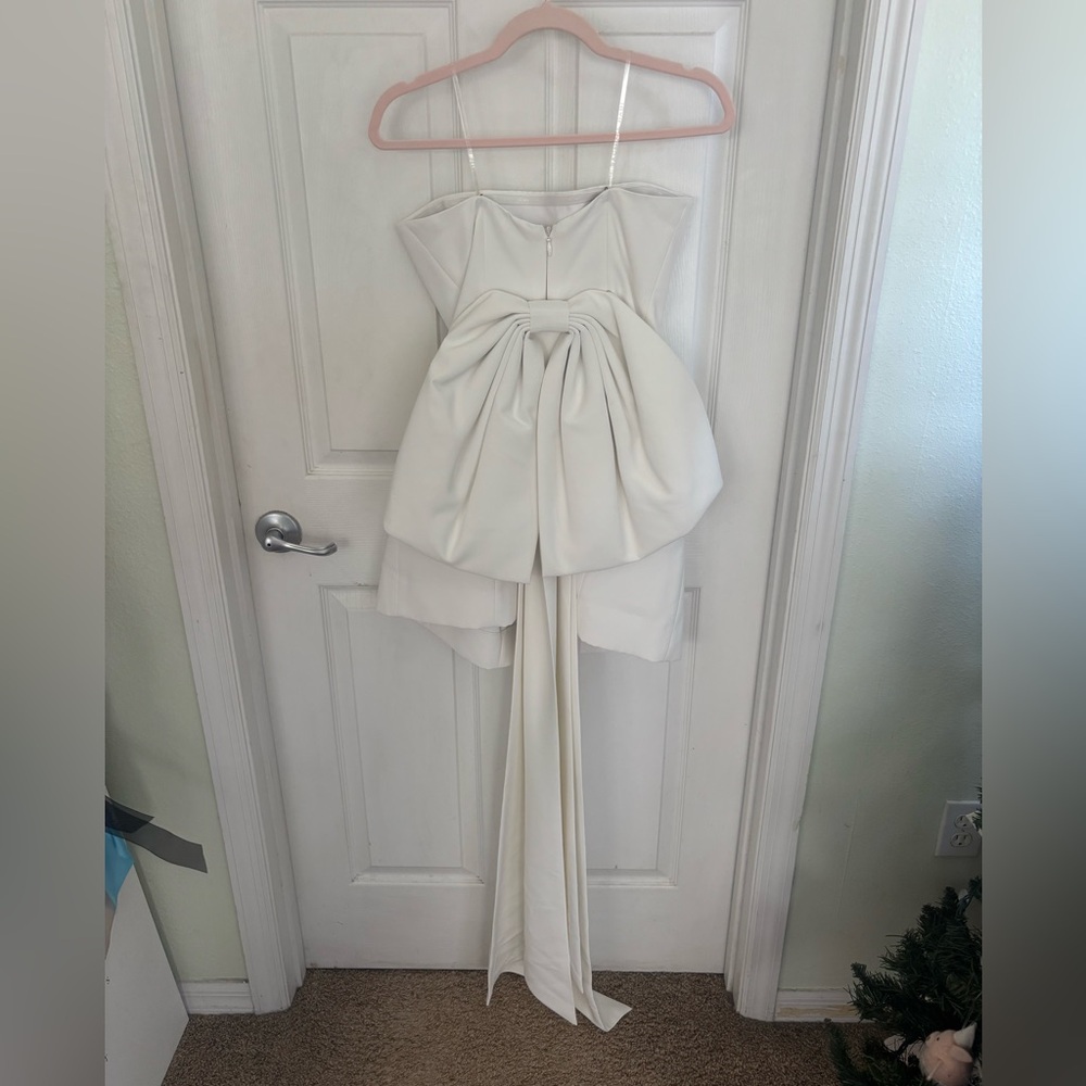 Sachin + Babi Grace White Strapless Back-Bow Dress - Picture 4 of 6